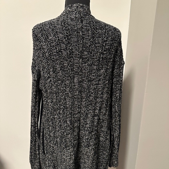 *AMERICAN EAGLE OUTFITTERS* Black x White Open Front Cardigan Sweater Size Med - Picture 4 of 7